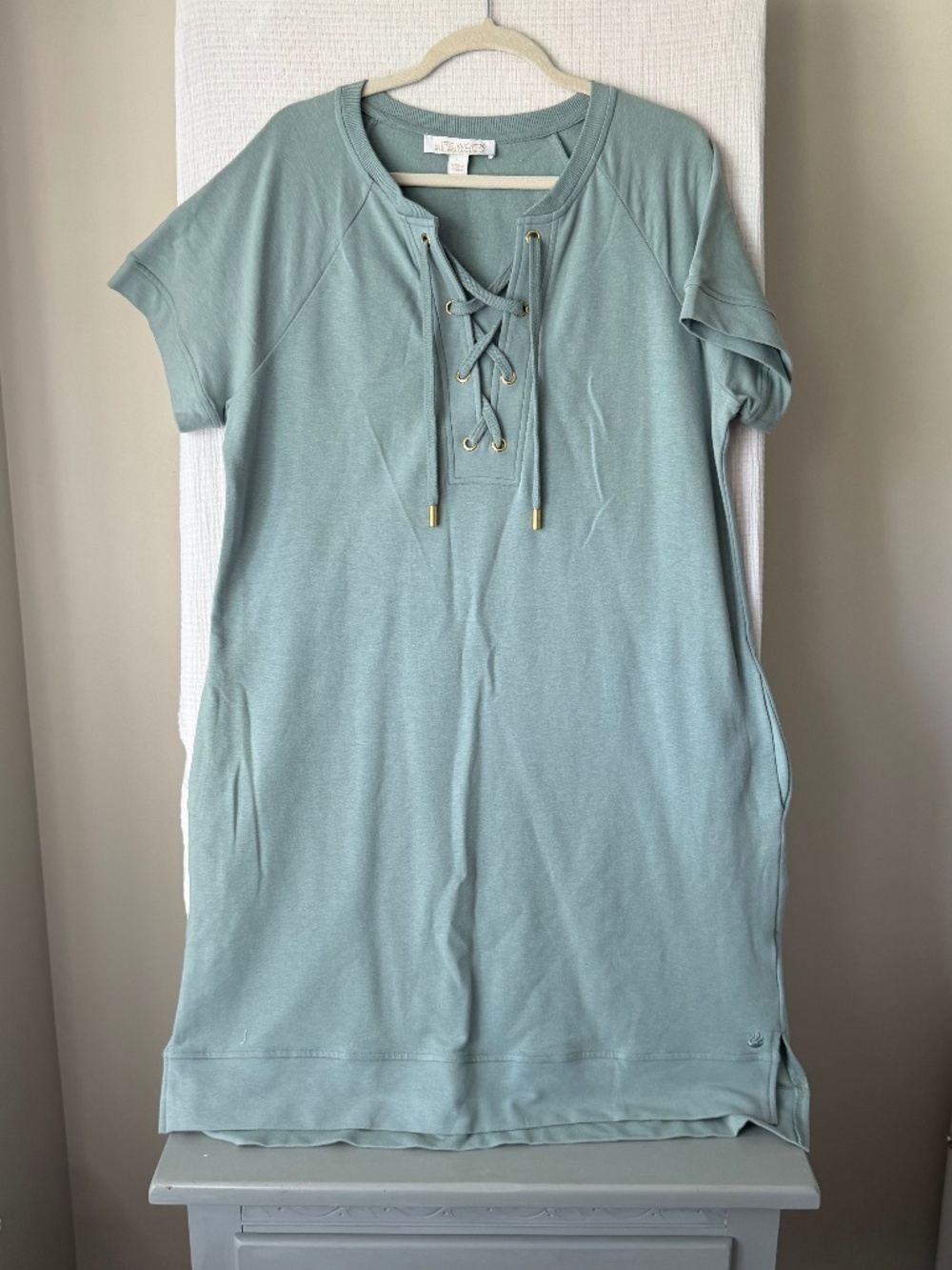Gloria Vanderbilt NWOT TShirt Lace Up Dress W/Pockets Sage Green Sz Lg Comfy